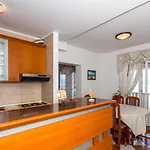 Casa de hóspedes Grand 3*